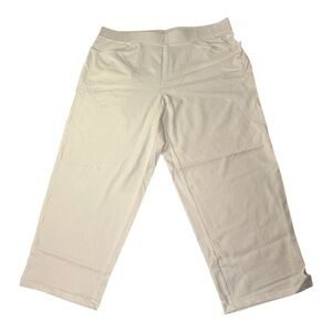 Weekends By Chico's White Capri Pull On Leggings Size 1 Size Medium